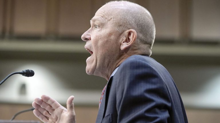 Boeing CEO’su şirketin güvenlik geçmişinden gurur duyduğunu söyledi