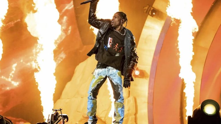 Ünlü rapçi Travis Scott izinsiz girdiği için tutuklandı