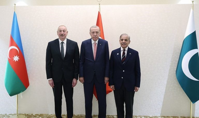 Erdoğan, Aliyev ve Pakistan Başbakanı Şerif ile üçlü görüşme gerçekleştirdi – Son Dakika Siyasi Haberler