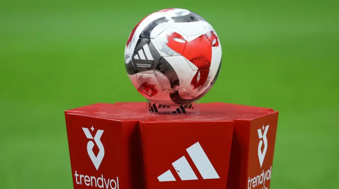 Derbi haftasının ardından Süper Lig'in şampiyonu belli oldu: 6 puanlık olay tahmini! Galatasaray ve F.Bahçe... 3