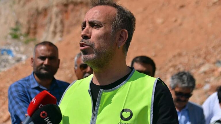 Haluk Levent Ahbap Genel Başkanlığı’nı bırakacağını duyurdu: “Mide kanaması geçirdim, sağlık sorunlarım var”